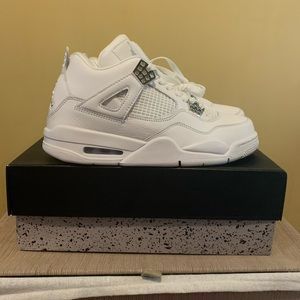 Jordan 4 Pure money size 11